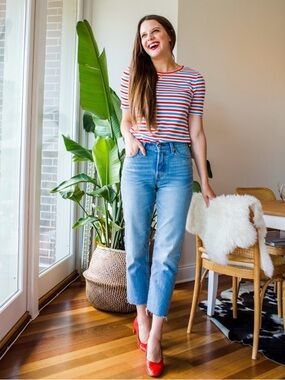 Levi’s Wedgie Straight Jeans Cropped Raw Hem Size 27